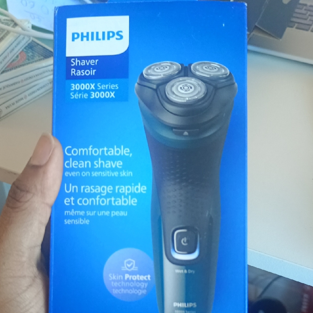 Philips 3000X Series Shaver - Black and Blue